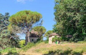 Exterior - Charmante maison avec piscine (Monsac)