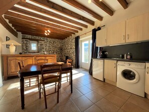 Fridge, microwave - HEGO-ALDE - ITXASSOU (ITXASSOU)