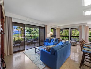 TV - Spacious Island Condo on Top-Voted Beach (Lahaina)