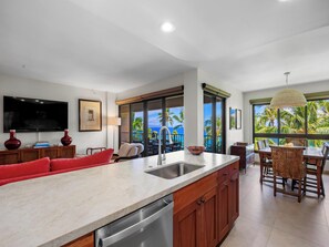 Interior - Ocean View Escape with Private Lanai | 3BR Sleeps 6 (Lahaina)