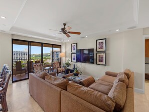 TV - Ocean Views & Resort Amenities at Kaanapali Alii w/ Private Lanai (Lahaina)