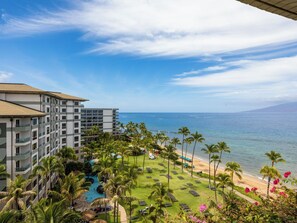 Exterior - Front-Row Pacific Views | 3BR Sleeps 8 w/ Private Lanai + Resort Amenities (Lahaina)