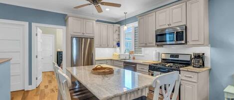 Fridge, cookware/dishes/utensils