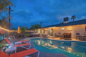 حمّام سباحة خارجي، حمّام سباحة مُدفَّأ