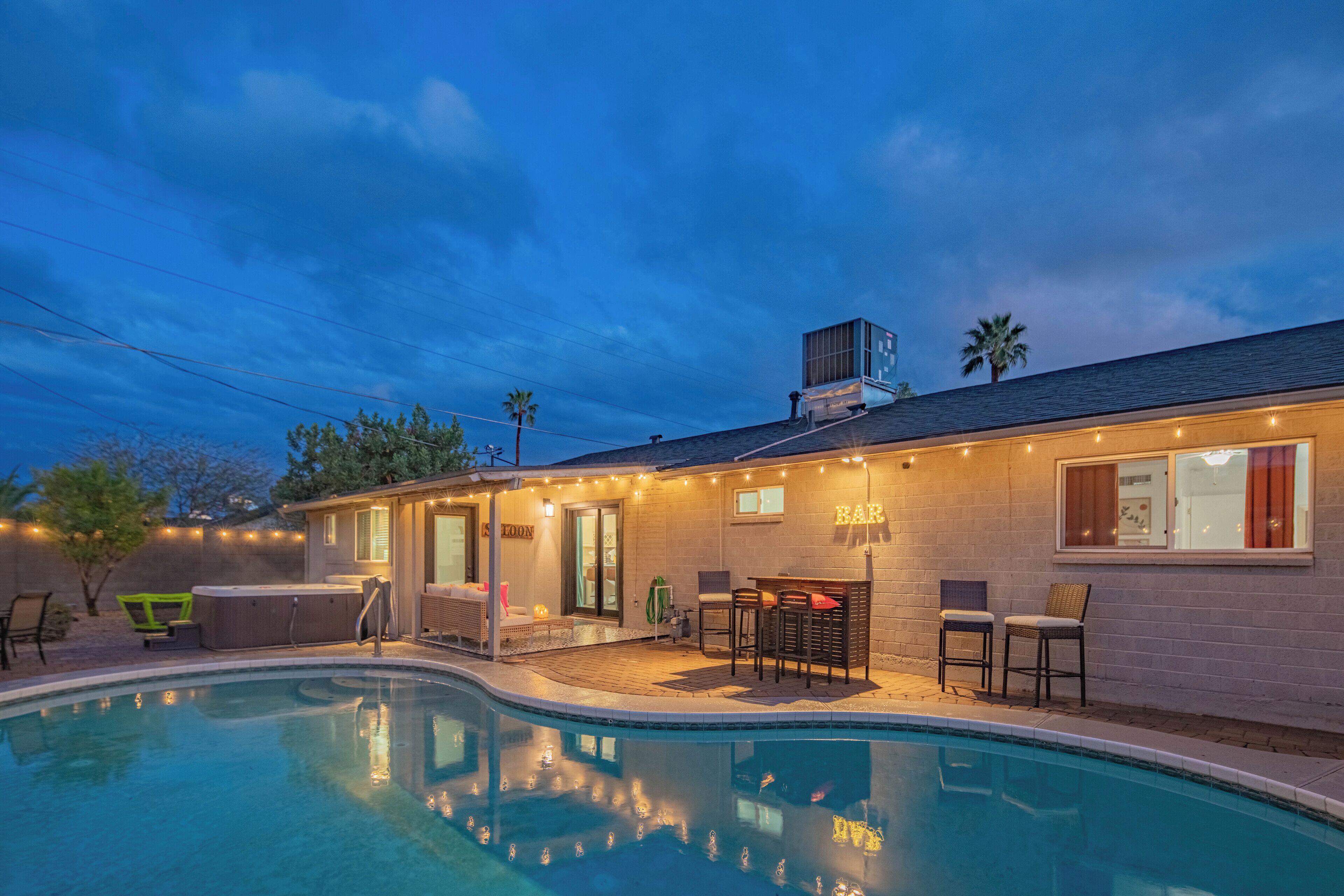 Piscine extérieure, piscine chauffée