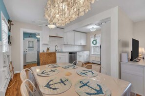 Dining - Blissful Bay House - Walk to Beach & Boardwalk (Seaside Heights)