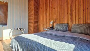 4 camere, culla da viaggio, Wi-Fi gratuito