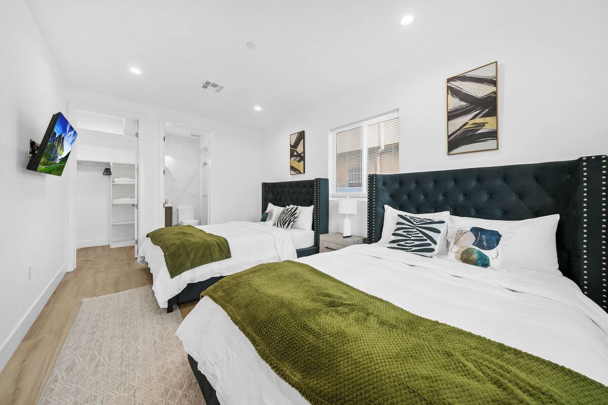 Deluxe Double Room | Free WiFi