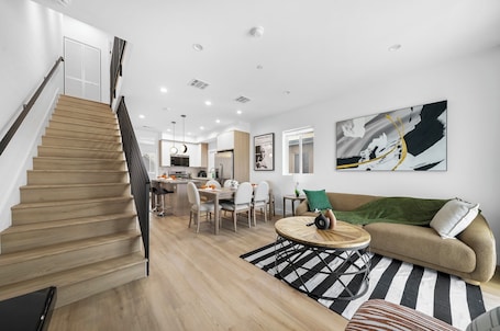 Living area. Downtown LA Escape