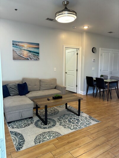 Coral Paradise 1 Bed Apt.