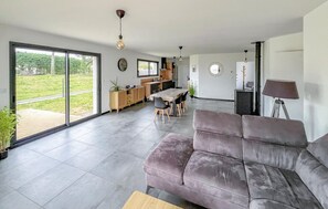 Fernseher, Kamin