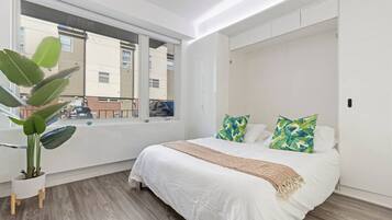 1 多间卧室、办公桌、熨斗/熨衣板、WiFi