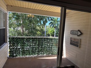 Interior - Artsy 1BR condo 3 blocks from ocean. Pool Hot tub Gym balcony in Indianlantic (Indianlantic)