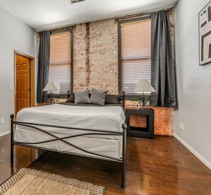 1 bedroom, free WiFi, bed sheets