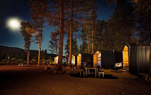 -ALL-NEW- Tiny Meets Luxury - Cabin 8