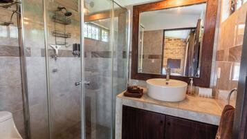 Villa, 3 Bedrooms, Garden View | Bathroom | Shower, free toiletries, towels, soap