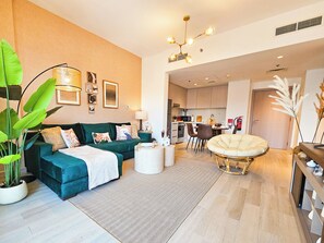 Älytelevisio, kirjoja