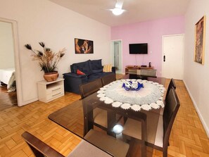 Interior - Copa Beach Walk – 3 Bedrooms,5 minutes from the beach • Air conditioning + Wi-Fi (Rio de Janeiro)