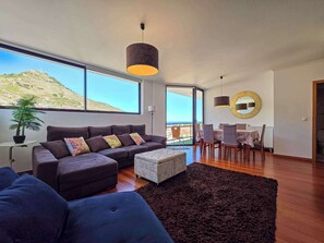 TV - Ocean View Machico (Machico)