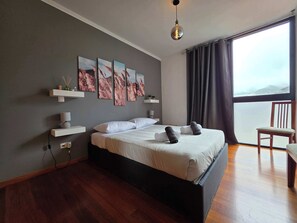 2 bedrooms, iron/ironing board, WiFi, bed sheets - Ocean View Machico (Machico)
