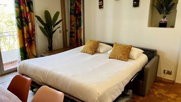 2 Schlafzimmer, Schreibtisch, Bügeleisen/Bügelbrett, Reisekinderbett