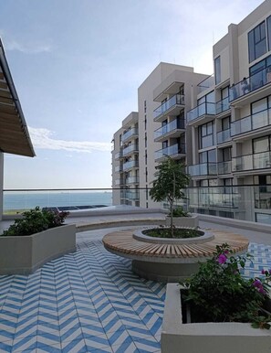 Terrace/patio - Beachside 1BR Pool -Salinas del Mar, Santa Marta (El Manantial)