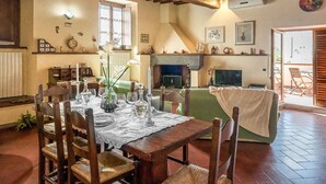 Living area - Lovely apartment in Massa e Cozzile (Massa e Cozzile)