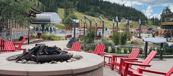 Glideslope Retreat at Zephyr Mountain Lodge