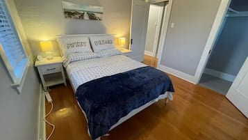 1 habitación, tabla de planchar con plancha, wifi y ropa de cama