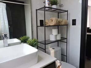 Dusche, Haartrockner, Seife