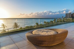 Terrace/patio - Honua Kai |  Free Rental Car | KBM Resorts | President's Suite | Single Unit, 3 Bedrooms | HKH-501 (Lahaina)