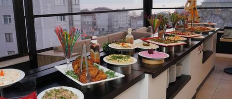 Desayuno buffet incluido todos los días