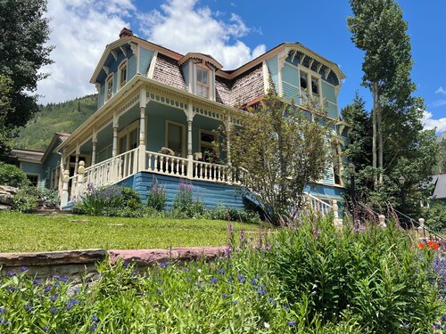 Serene 5-Bedroom Bed & Breakfast in Silverton, CO