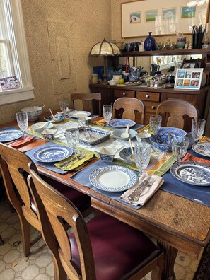 تناول الطعام