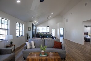 تلفزيون، مدفأة