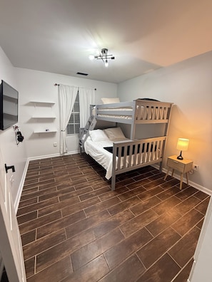 4 bedrooms, desk, iron/ironing board, travel crib