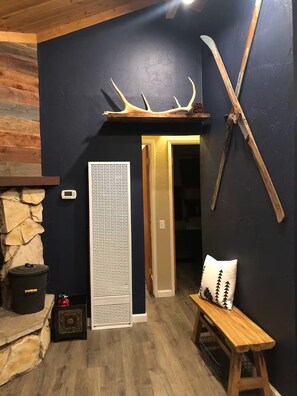 Interior - Kelley’s Kabin (Big Bear)