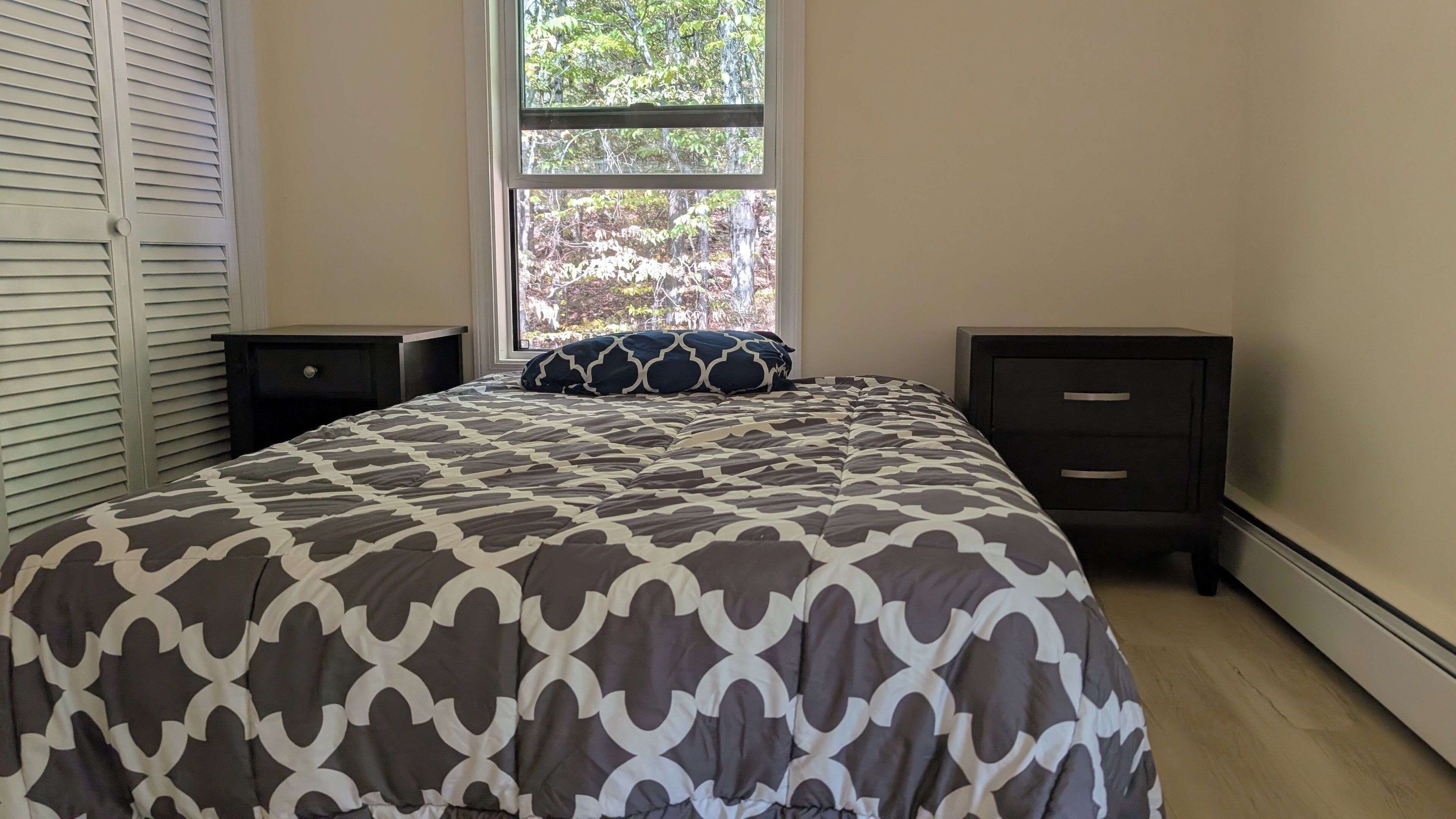 4 bedrooms, WiFi, bed sheets
