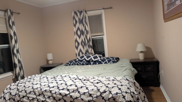 4 bedrooms, WiFi, bed sheets