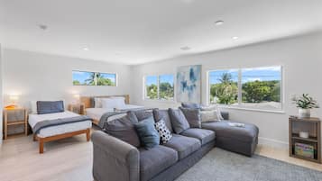 1 bedroom, iron/ironing board, travel crib, WiFi