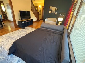 Room - Spacious, Family Friendly 4BR, 5Qn Beds with Garage in Columbus (Columbus)