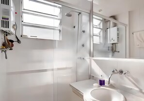Shower, towels, soap, toilet paper - Copa Beach Home • 3 Bedrooms • A/C • 8 min to Beach (Rio de Janeiro)