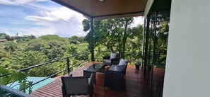 Property grounds - Casa Alicia – Ocean view, perfect for families and friends (up to 6 guests (Manuel Antonio)