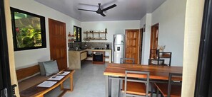 Coffee/tea maker, microwave, oven, toaster - Casa Alicia – Ocean view, perfect for families and friends (up to 6 guests (Manuel Antonio)