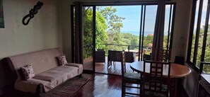 Living area - Casa Alicia – Ocean view, perfect for families and friends (up to 6 guests (Manuel Antonio)