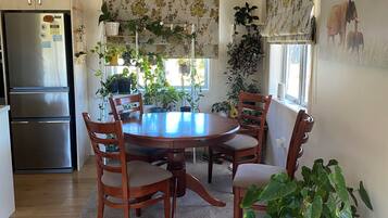 تناول الطعام