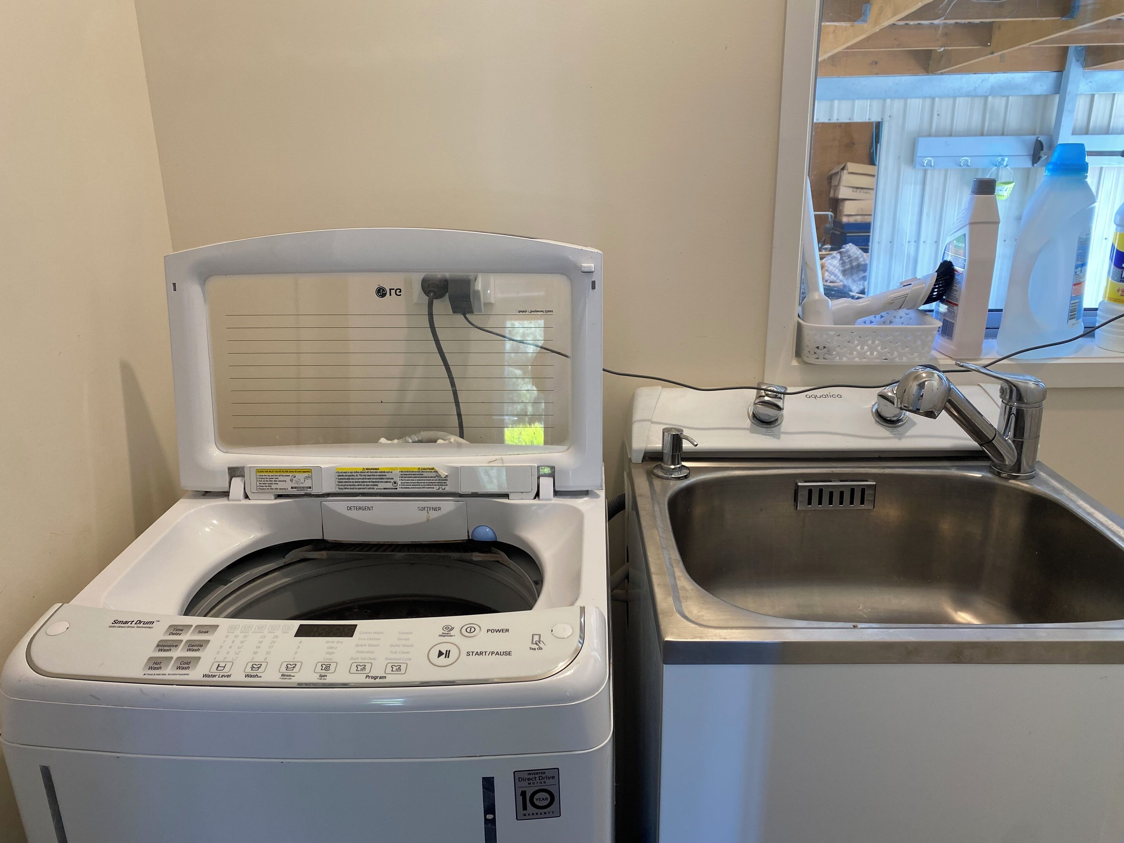 المنشأة من الداخل