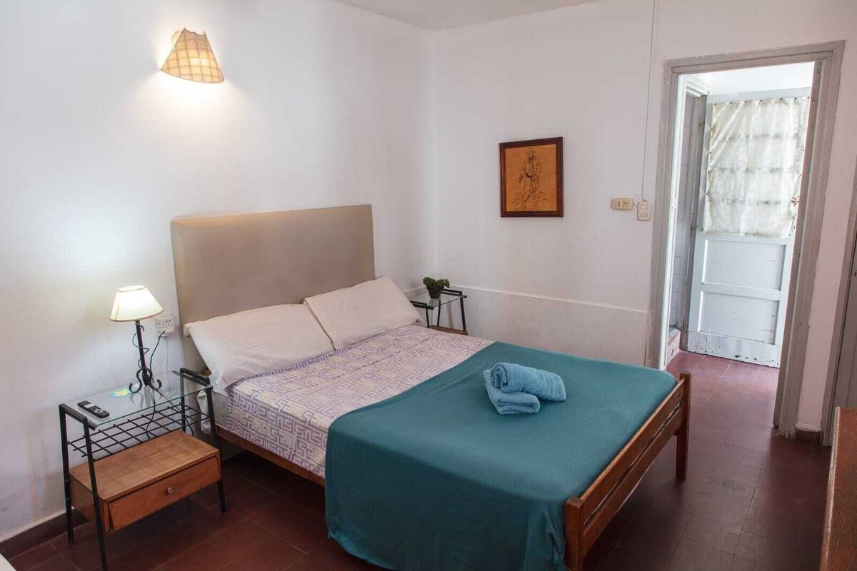 Triple Room (Habitacion 8) | WiFi (free), bed sheets