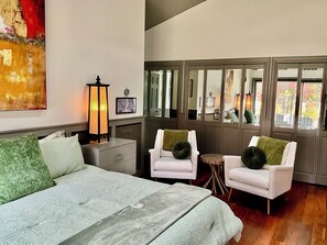 3 Schlafzimmer, Schreibtisch, Bügeleisen/Bügelbrett, kostenloses WLAN