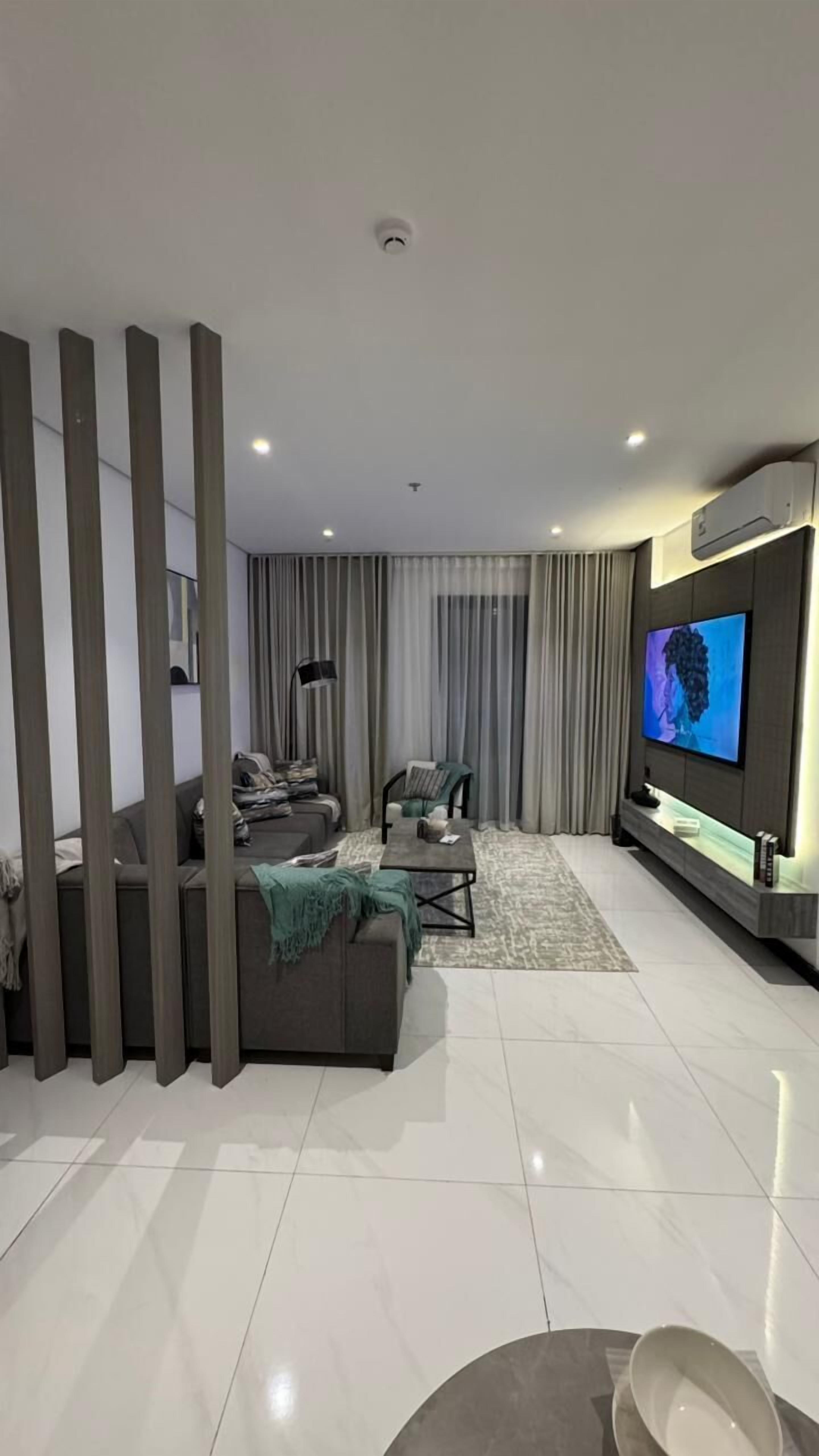 Luxury Suite Goss 3, Pool and Beach View | Silitysrauta/-lauta, ilmainen Wi-Fi